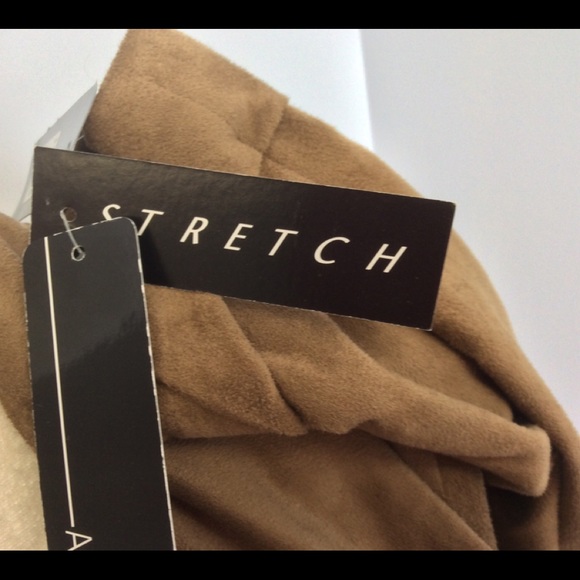 NWT ABG soft camel colored short jacket.  SZ 6 - Picture 4 of 8